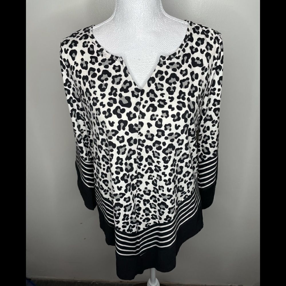 Robert Louis Leopard 3/4 Sleeves Blouse Small NWT